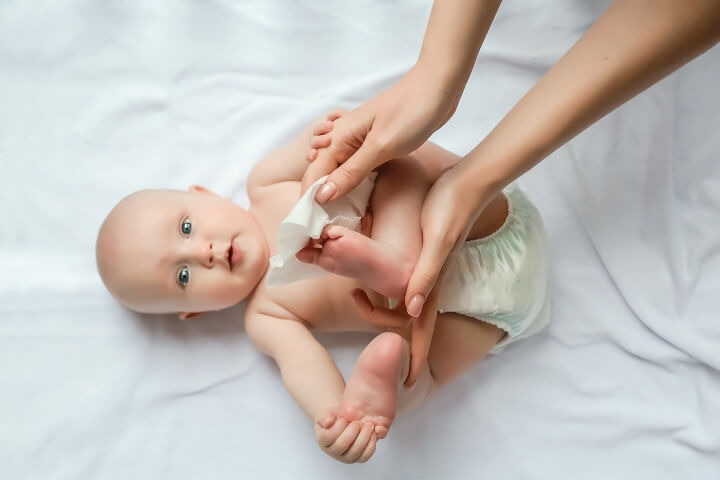 Ces lingettes pour bébé ne doivent plus être utilisées à cause d'un risque  d'infections bactériennes